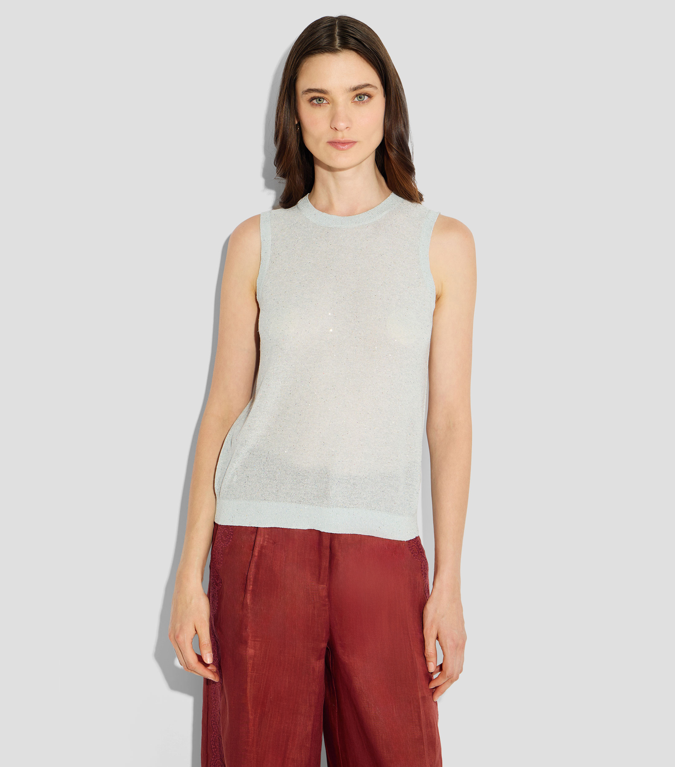 Blusa lisa sin mangas Mujer